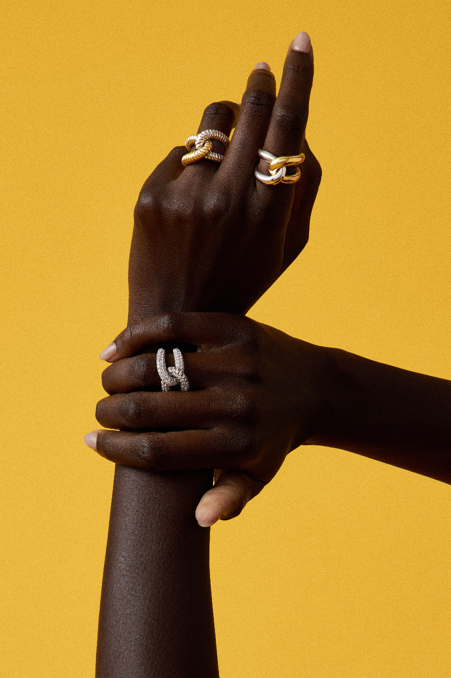Intertwin Ring Diamond & Yellow Sapphire